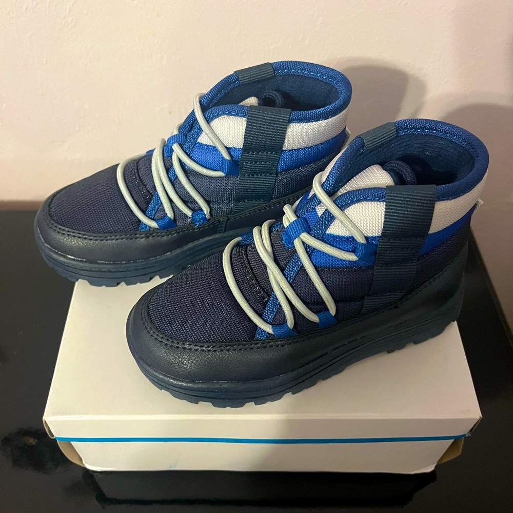 NWT Carter’s Toddler Boy Boot in Size 9